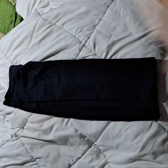 💘Today Only💘Huge Fabletics Bundle Leggings Capri - Picture 9 of 9